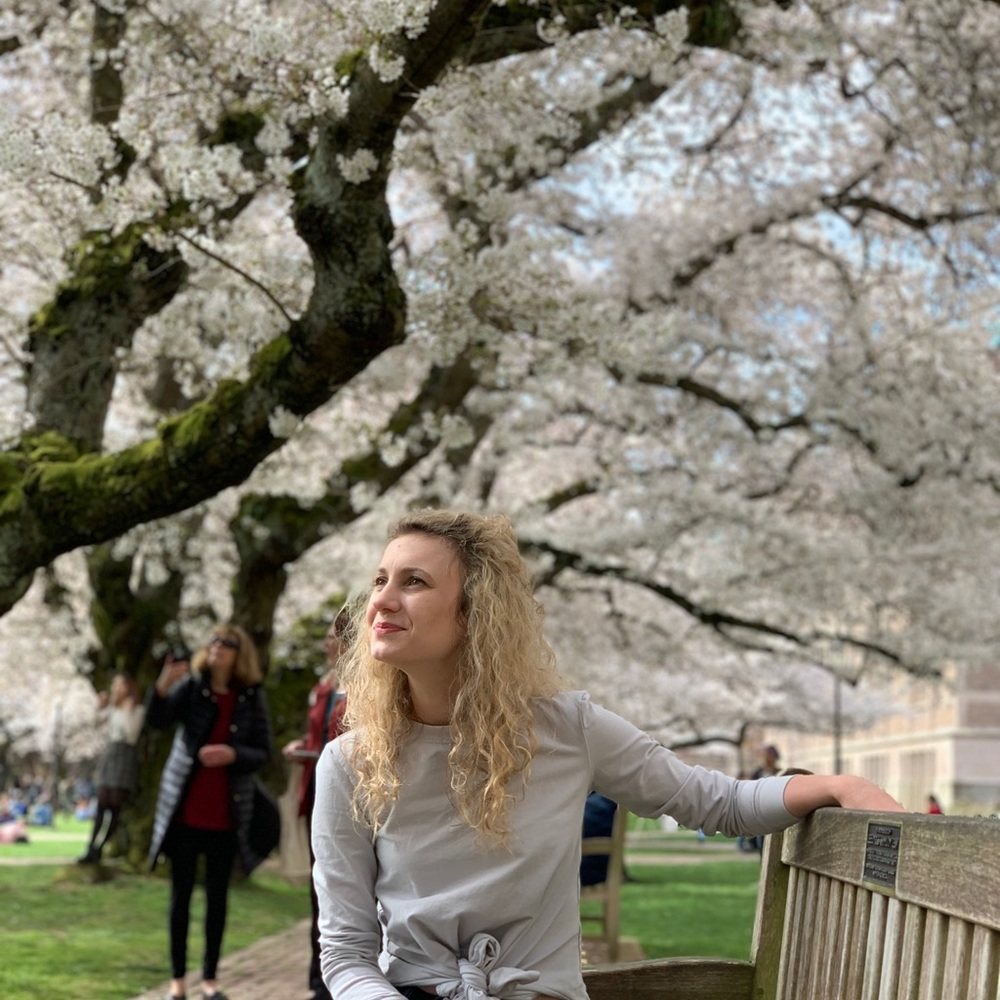 Meet your Posher, Trayana